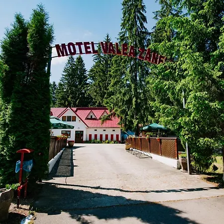 Camping Casute Valea Zanelor *